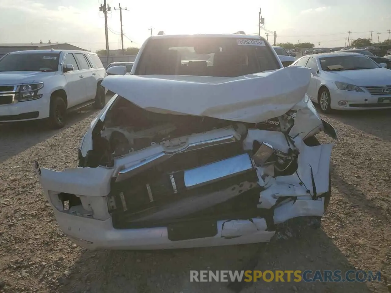 5 Photograph of a damaged car JTEDU5JR8M5228672 TOYOTA 4RUNNER 2021