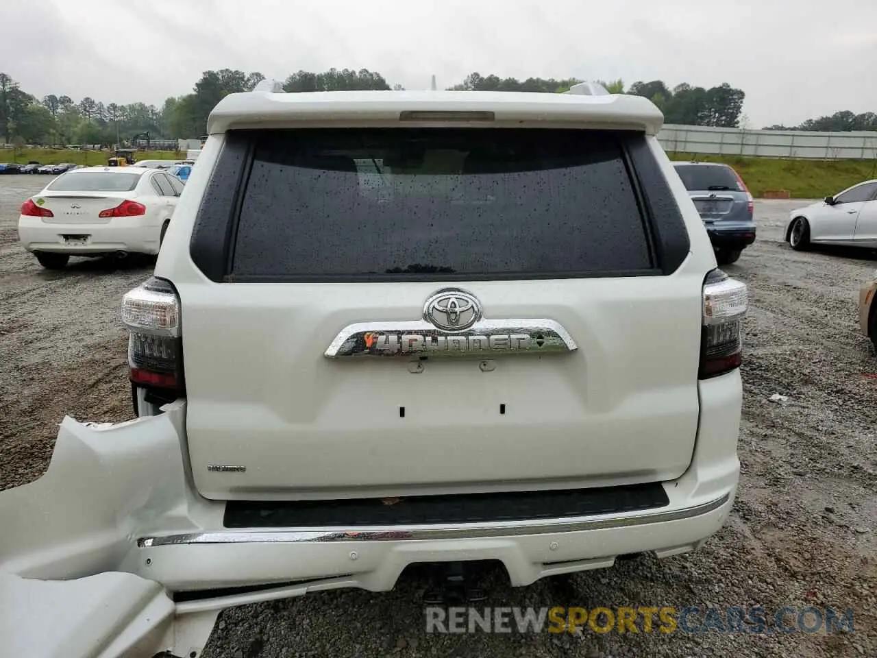 6 Photograph of a damaged car JTEDU5JR8M5233631 TOYOTA 4RUNNER 2021