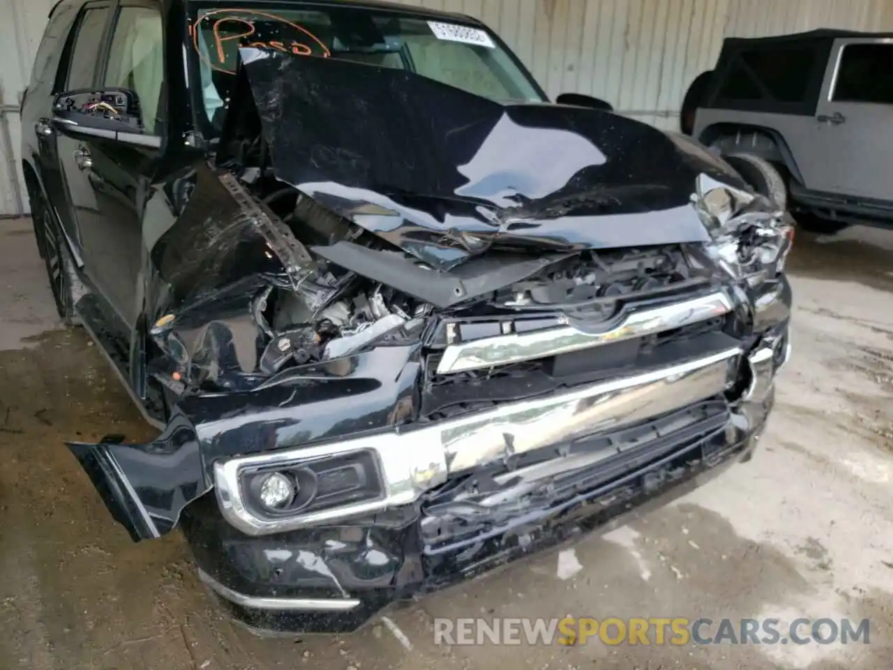 9 Photograph of a damaged car JTEDU5JR8M5241647 TOYOTA 4RUNNER 2021