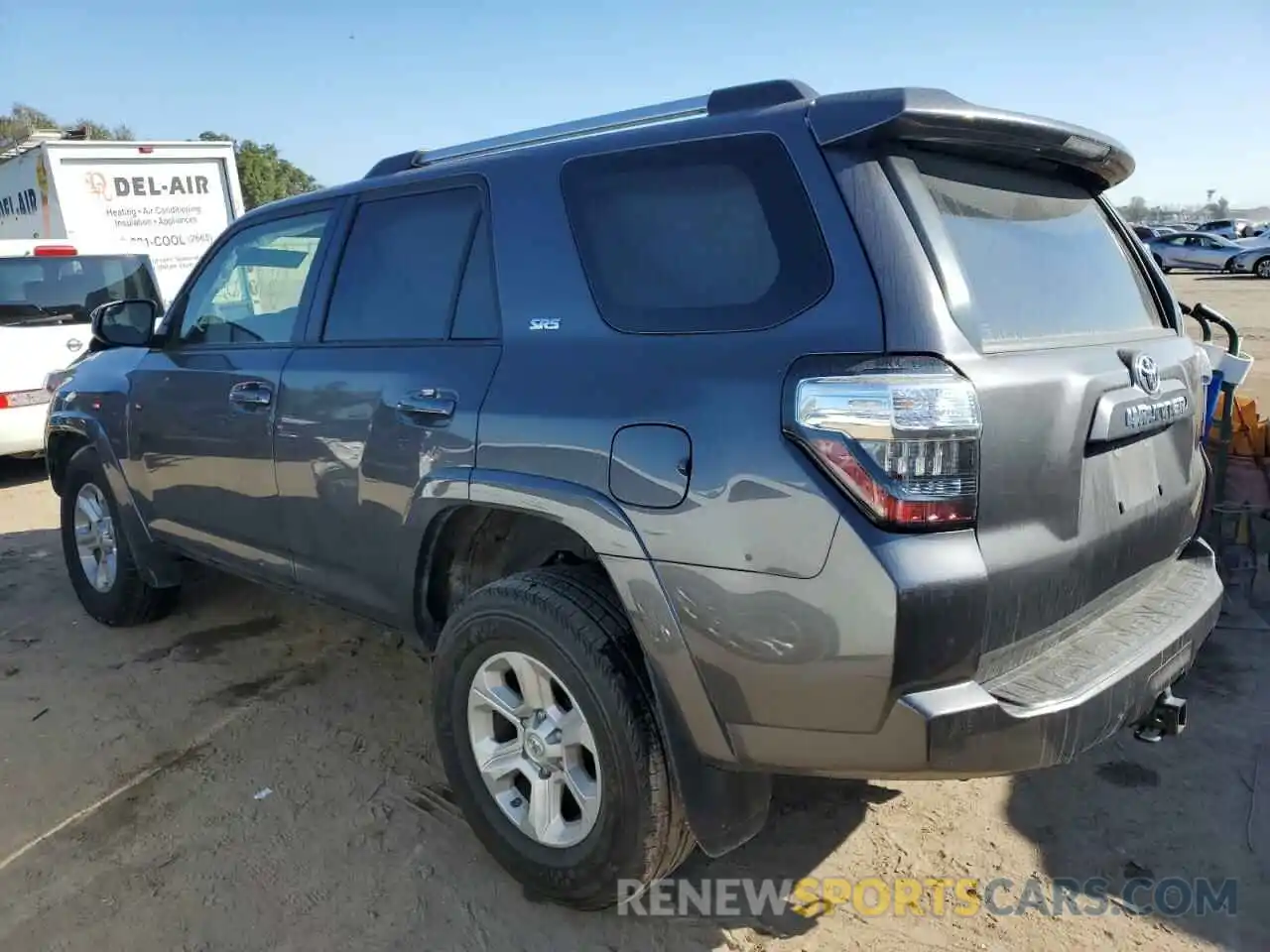 2 Photograph of a damaged car JTEEU5JR0M5236141 TOYOTA 4RUNNER 2021