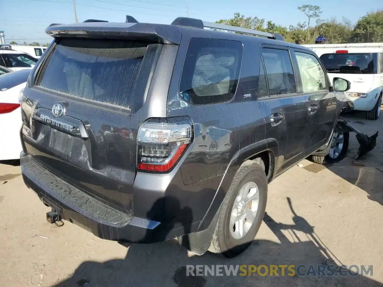 3 Photograph of a damaged car JTEEU5JR0M5236141 TOYOTA 4RUNNER 2021