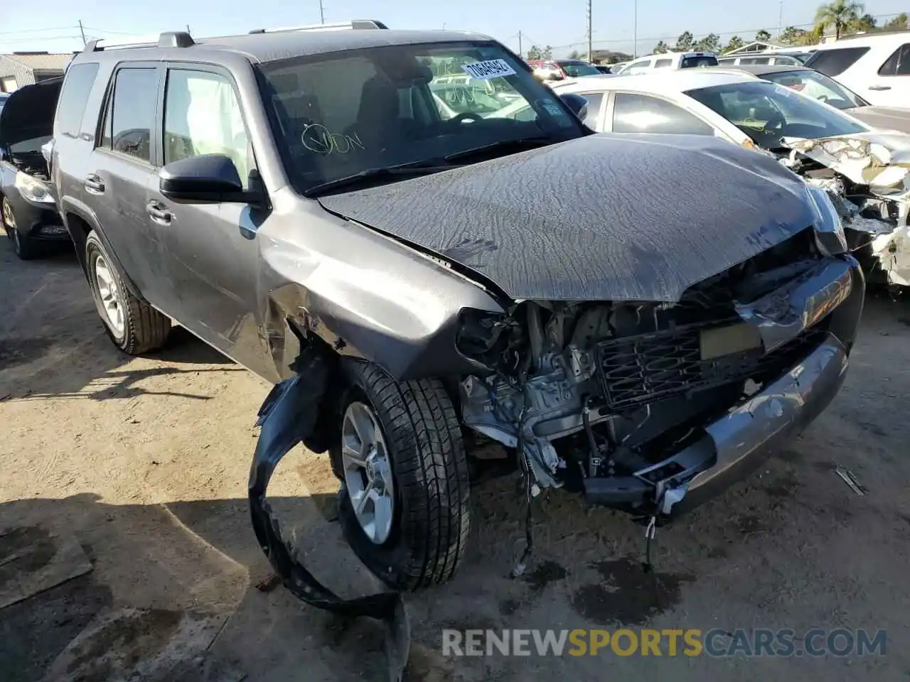 4 Photograph of a damaged car JTEEU5JR0M5236141 TOYOTA 4RUNNER 2021