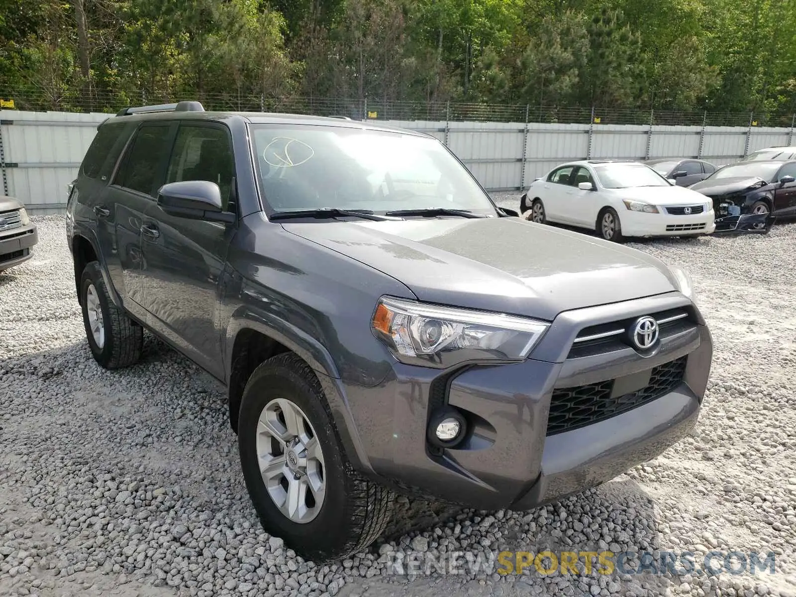 1 Photograph of a damaged car JTEEU5JR1M5230252 TOYOTA 4RUNNER 2021