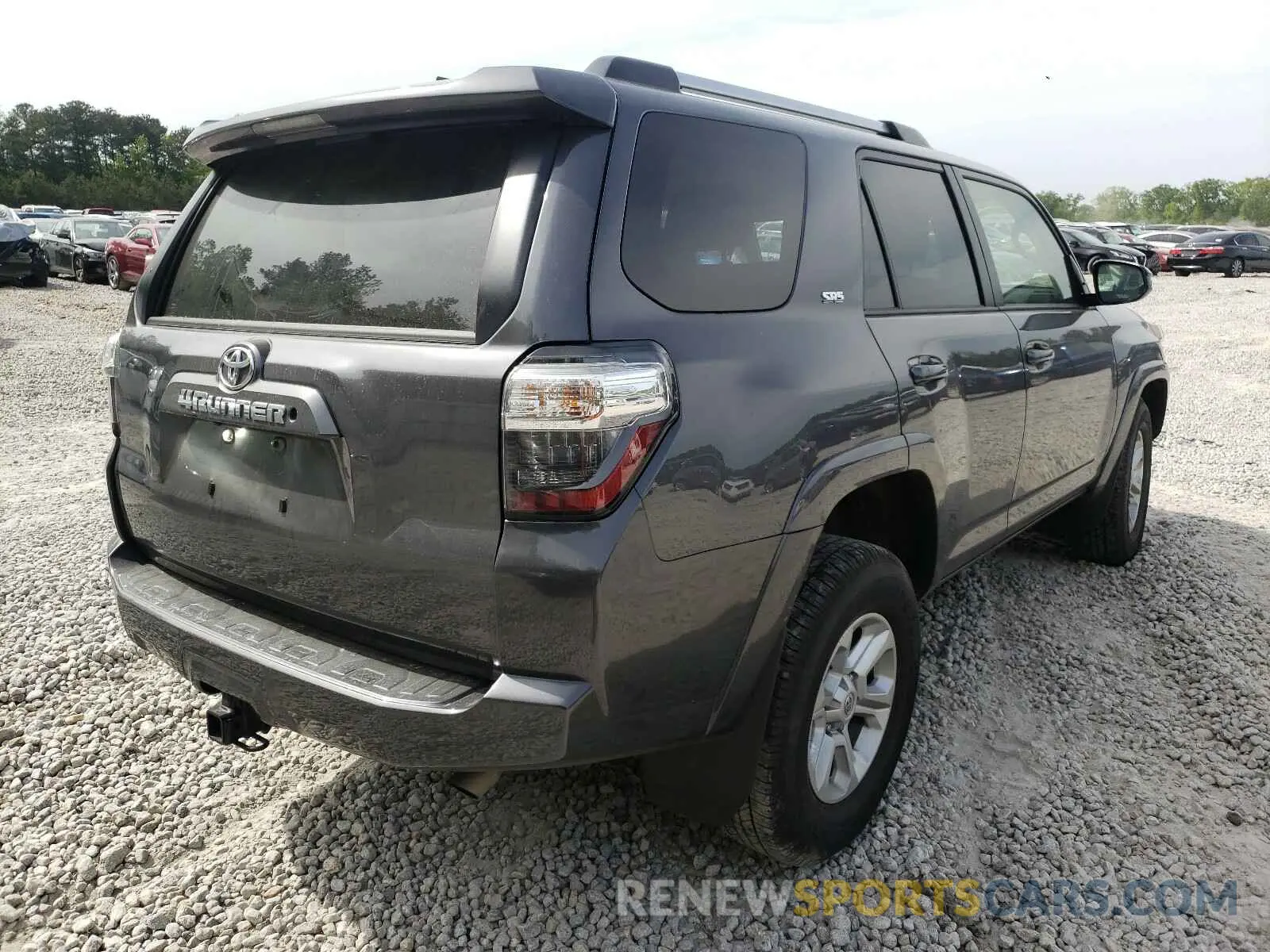 4 Photograph of a damaged car JTEEU5JR1M5230252 TOYOTA 4RUNNER 2021