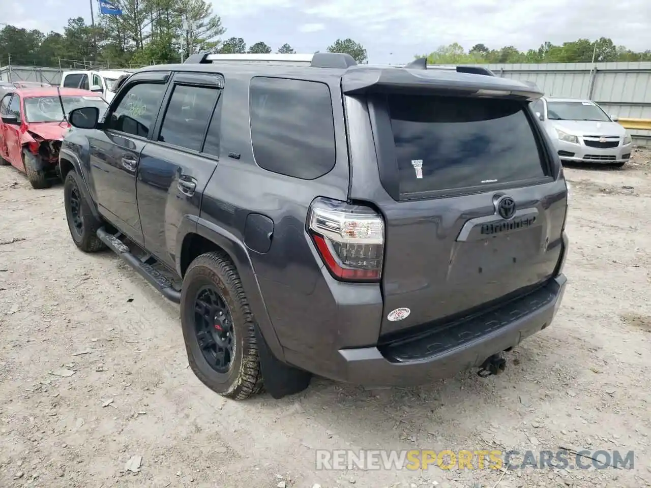 3 Photograph of a damaged car JTEEU5JR1M5230557 TOYOTA 4RUNNER 2021