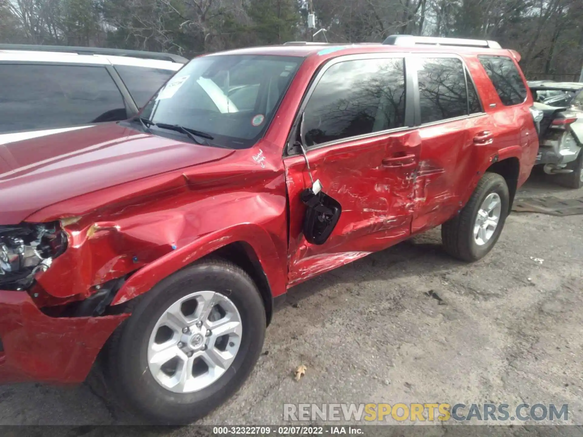 6 Photograph of a damaged car JTEEU5JR1M5237072 TOYOTA 4RUNNER 2021