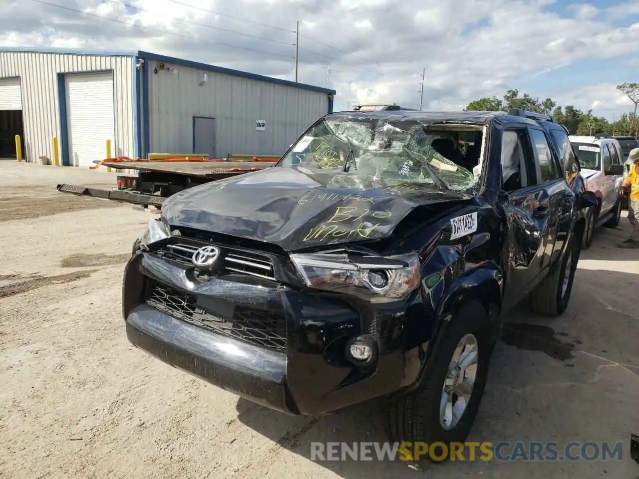 9 Photograph of a damaged car JTEEU5JR1M5237167 TOYOTA 4RUNNER 2021