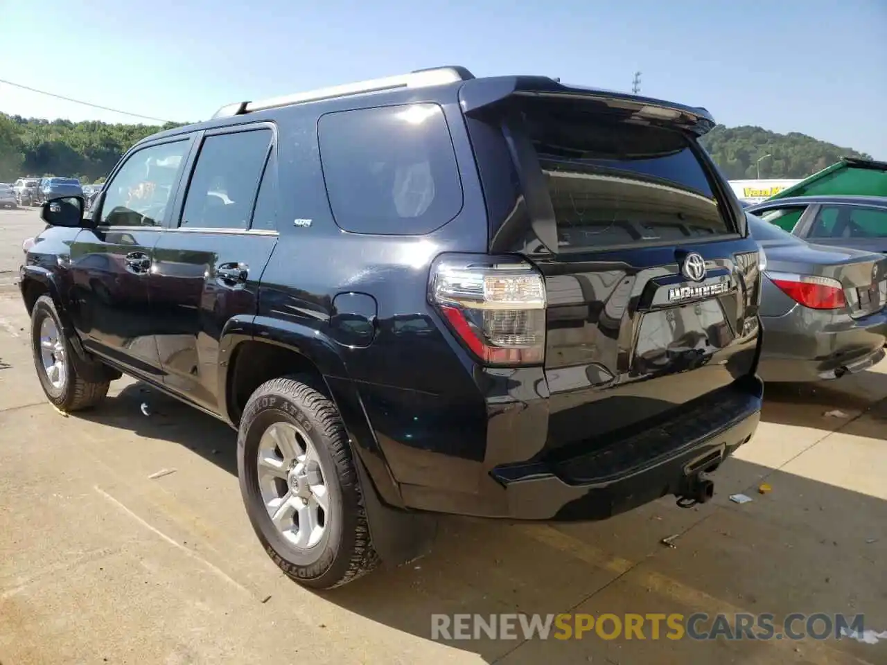 3 Photograph of a damaged car JTEEU5JR3M5233590 TOYOTA 4RUNNER 2021