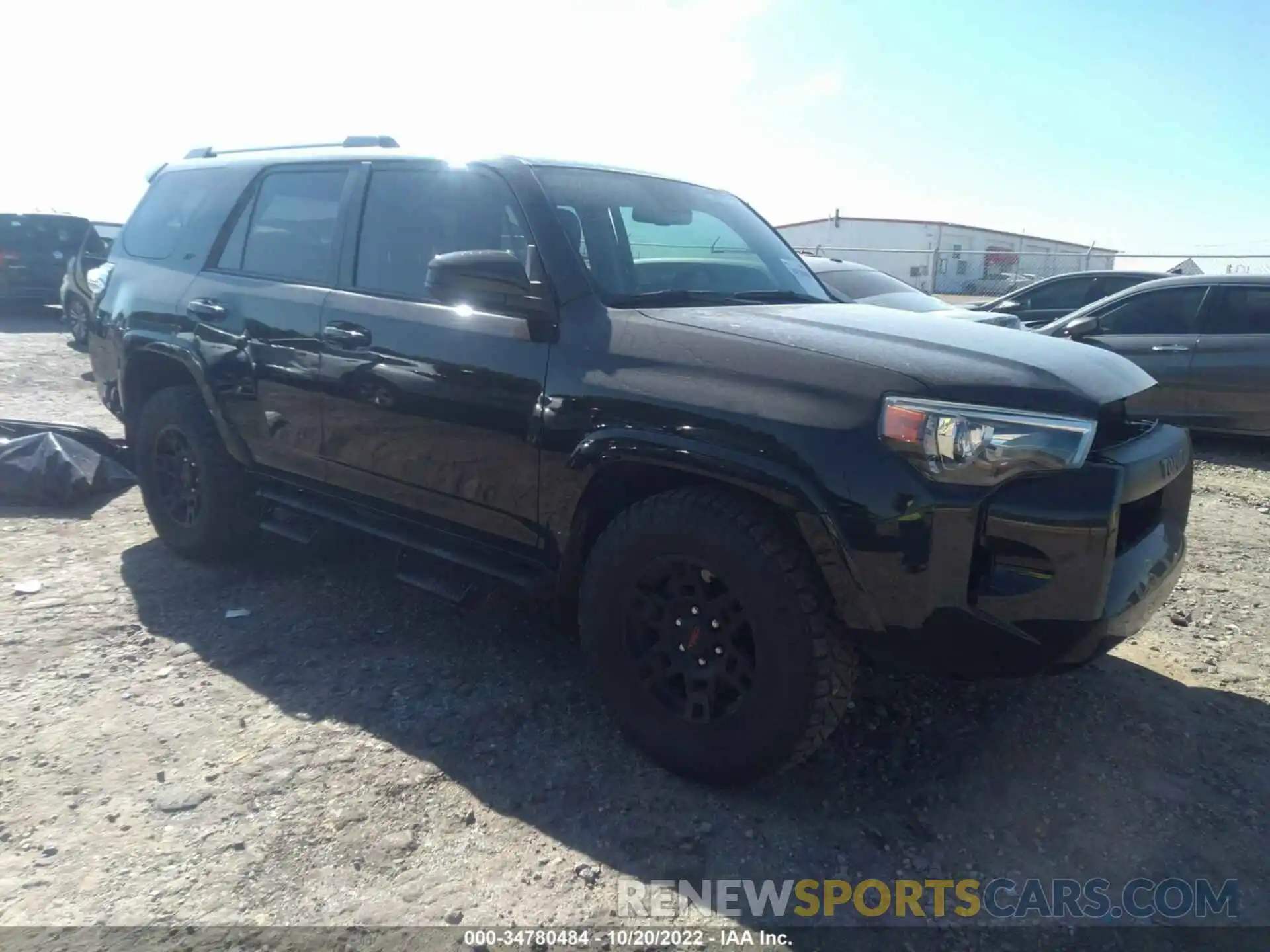 1 Photograph of a damaged car JTEEU5JR4M5228592 TOYOTA 4RUNNER 2021