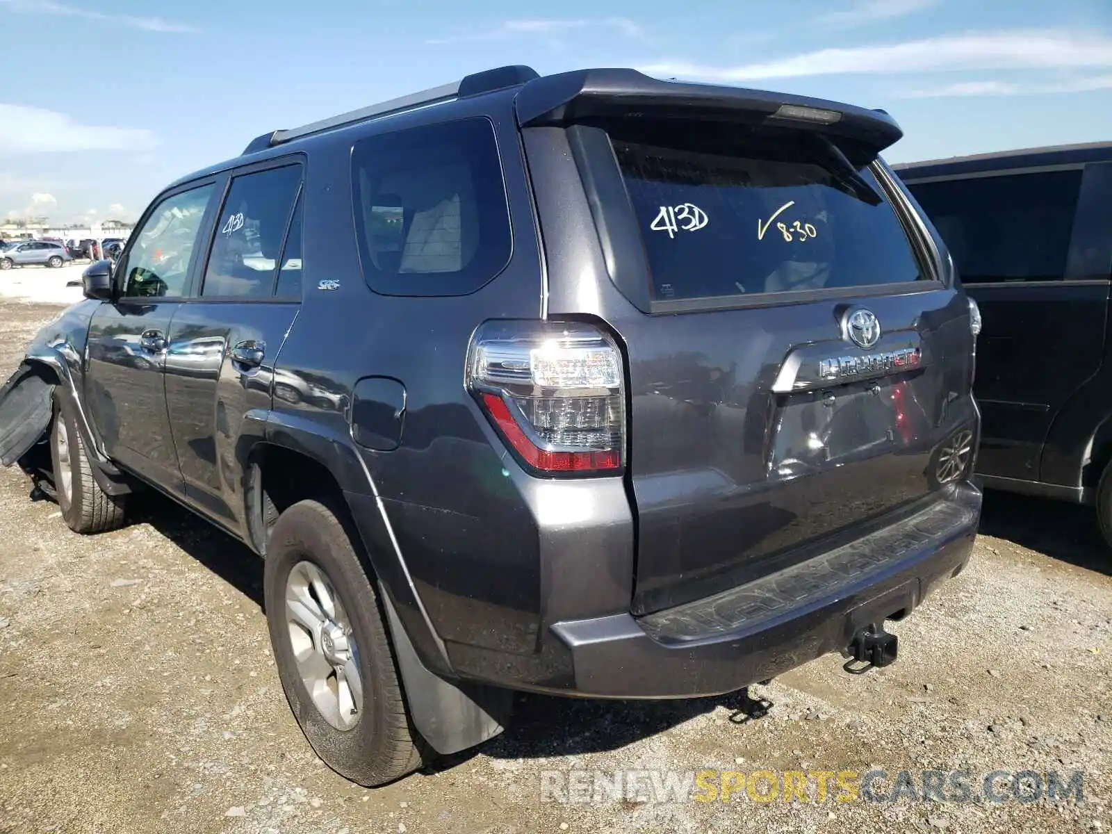 3 Photograph of a damaged car JTEEU5JR4M5230603 TOYOTA 4RUNNER 2021