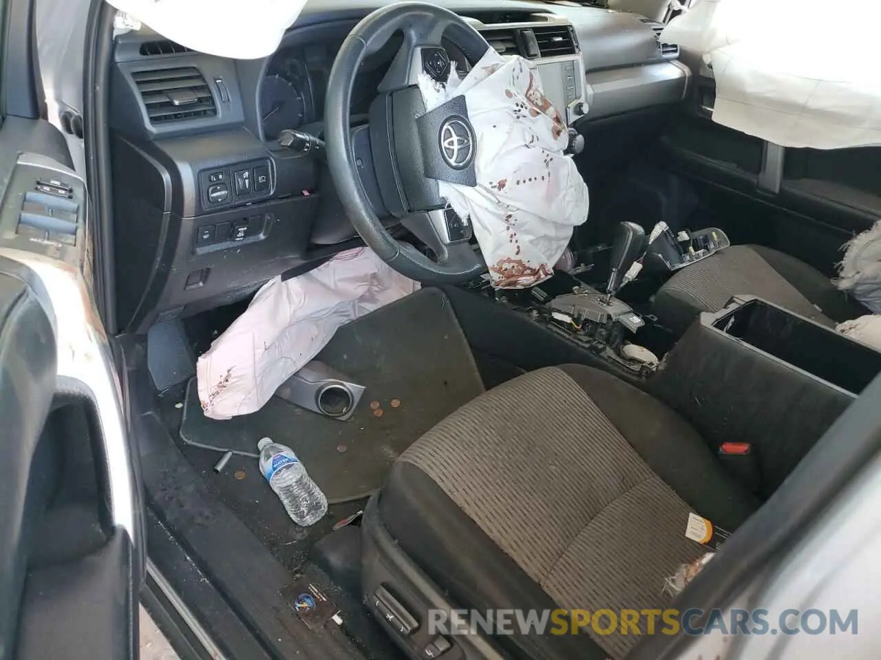 8 Photograph of a damaged car JTEEU5JR4M5230634 TOYOTA 4RUNNER 2021