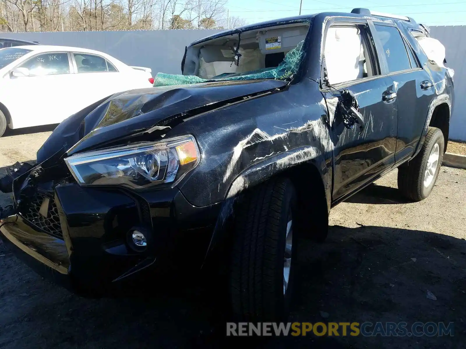 2 Photograph of a damaged car JTEEU5JR4M5232156 TOYOTA 4RUNNER 2021