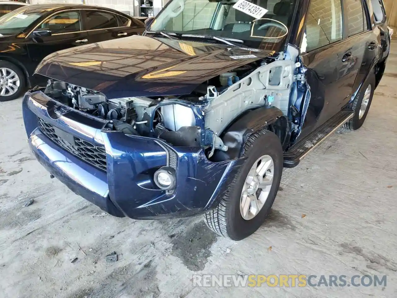 9 Photograph of a damaged car JTEEU5JR4M5234084 TOYOTA 4RUNNER 2021