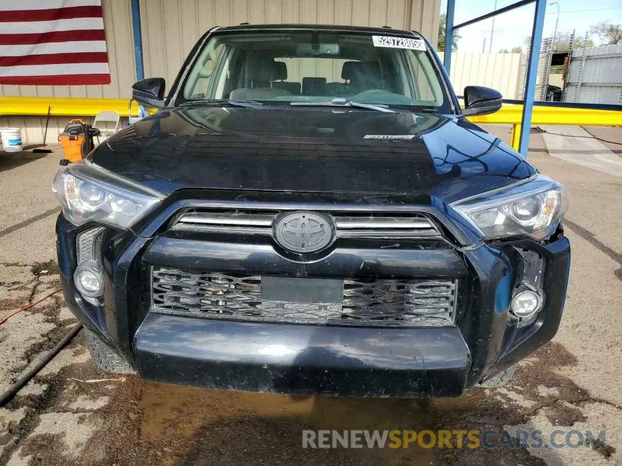 5 Photograph of a damaged car JTEEU5JR4M5242640 TOYOTA 4RUNNER 2021