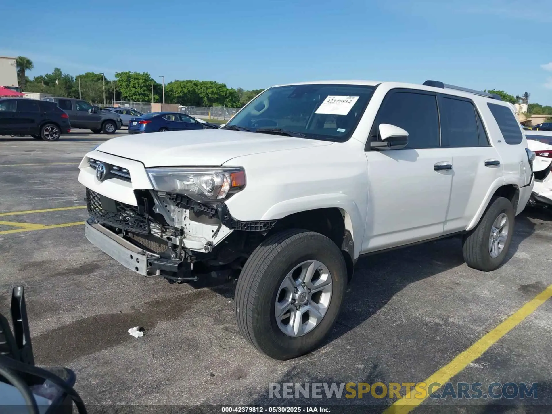 2 Photograph of a damaged car JTEEU5JR5M5231582 TOYOTA 4RUNNER 2021