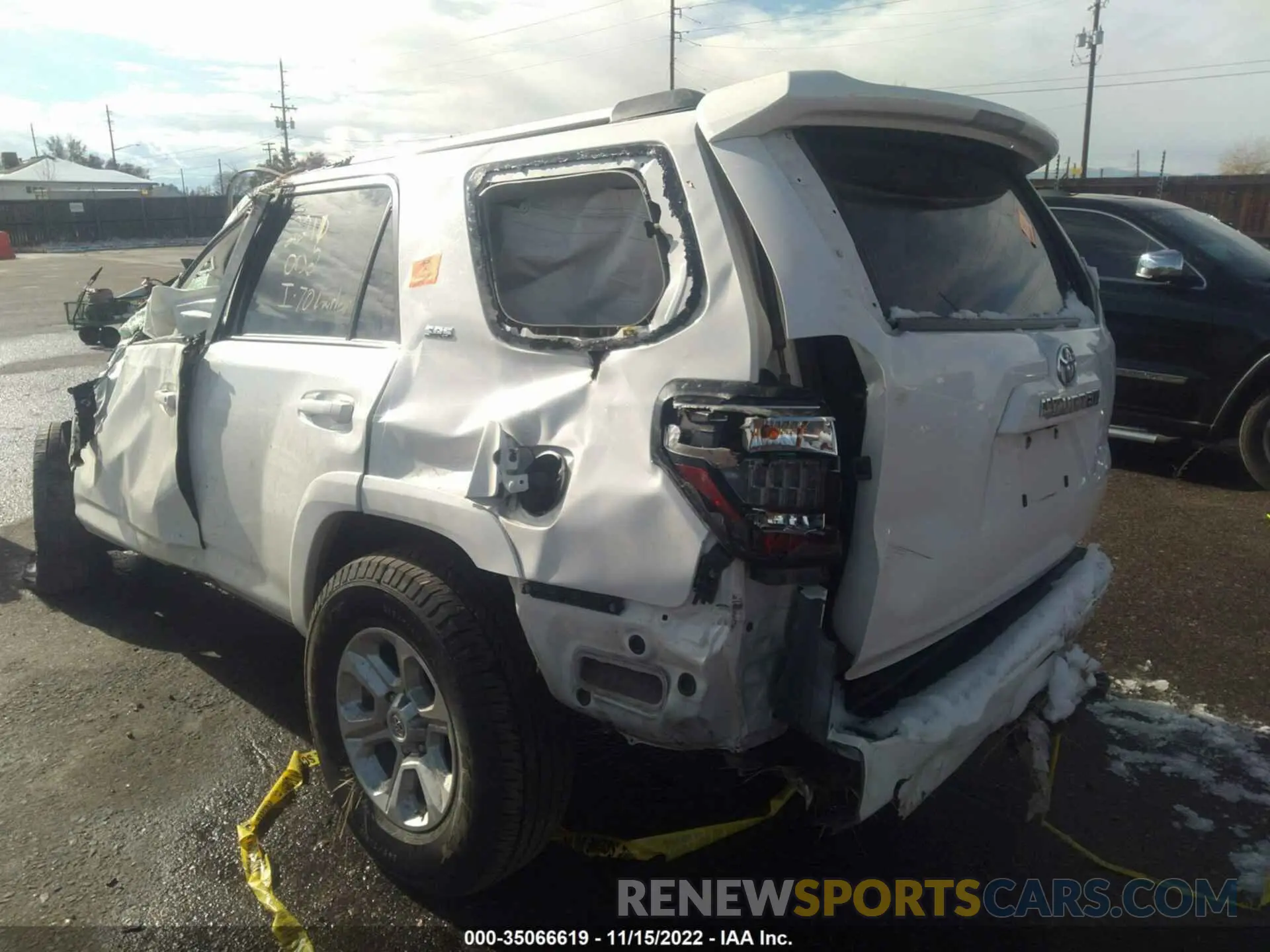 3 Photograph of a damaged car JTEEU5JR5M5239049 TOYOTA 4RUNNER 2021