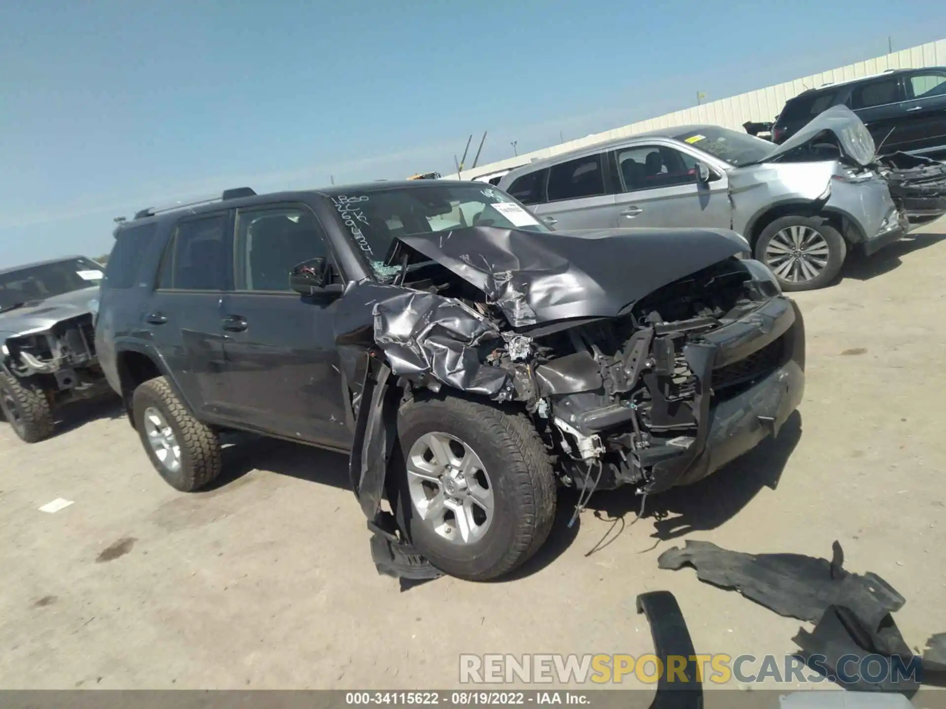 1 Photograph of a damaged car JTEEU5JR5M5240170 TOYOTA 4RUNNER 2021