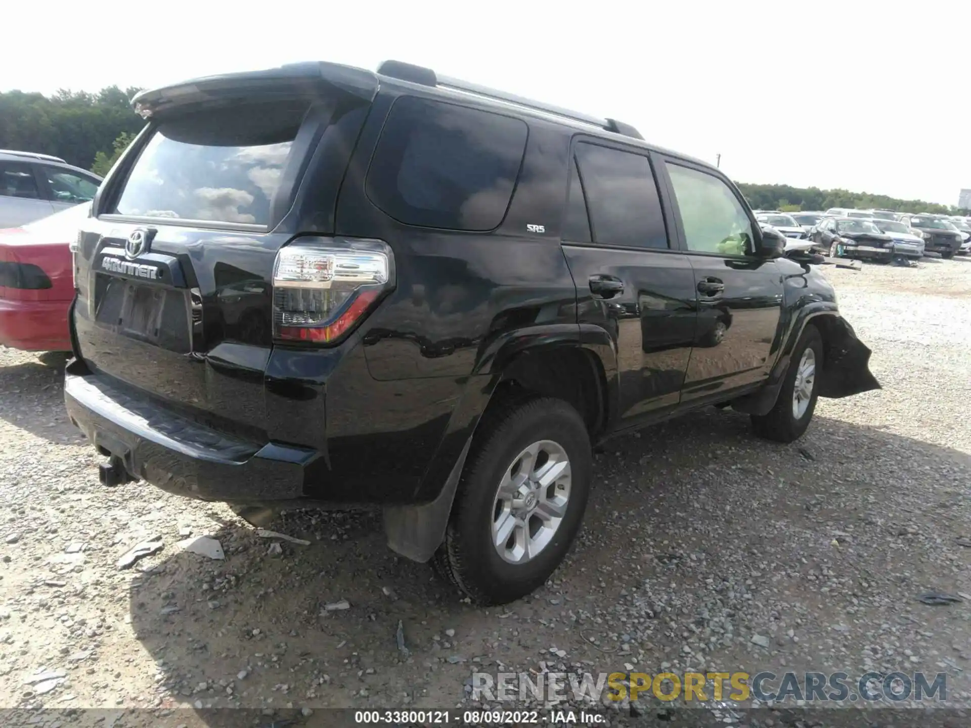 4 Photograph of a damaged car JTEEU5JR6M5233339 TOYOTA 4RUNNER 2021