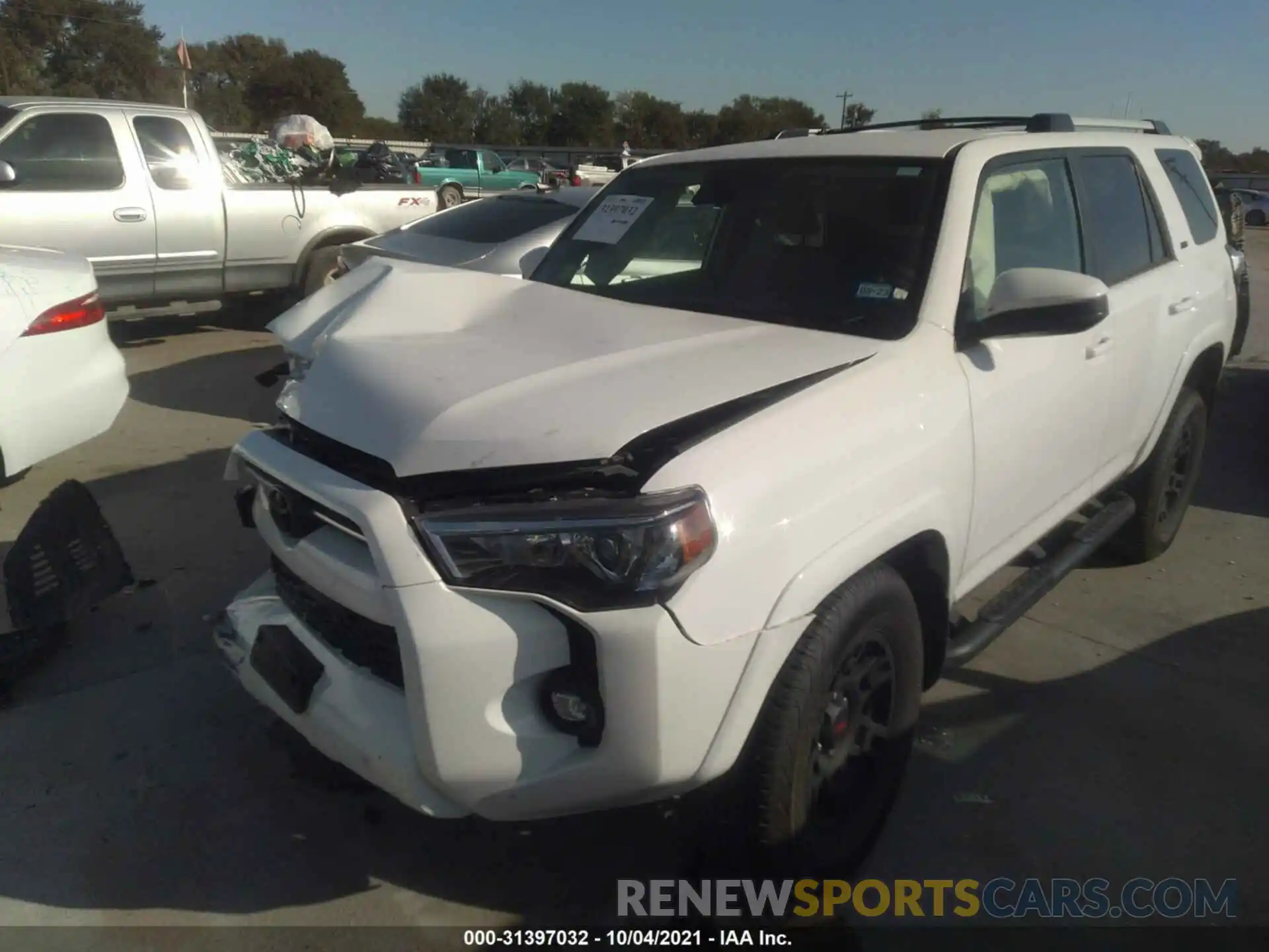 2 Photograph of a damaged car JTEEU5JR6M5242994 TOYOTA 4RUNNER 2021