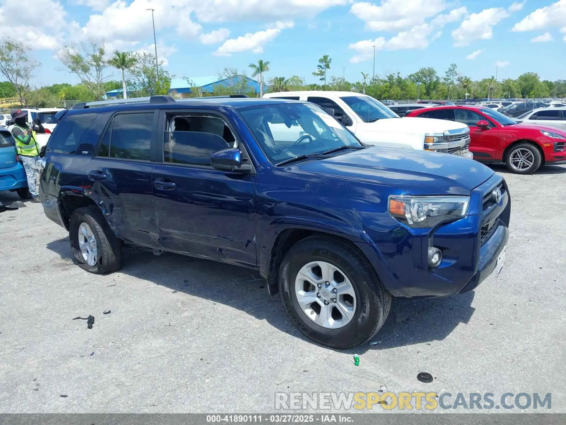 12 Photograph of a damaged car JTEEU5JR7M5238629 TOYOTA 4RUNNER 2021