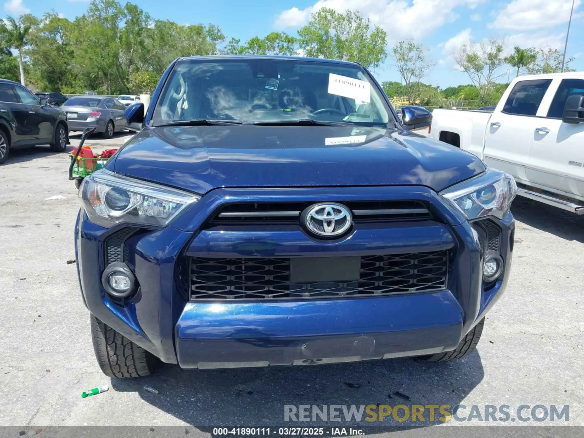 13 Photograph of a damaged car JTEEU5JR7M5238629 TOYOTA 4RUNNER 2021