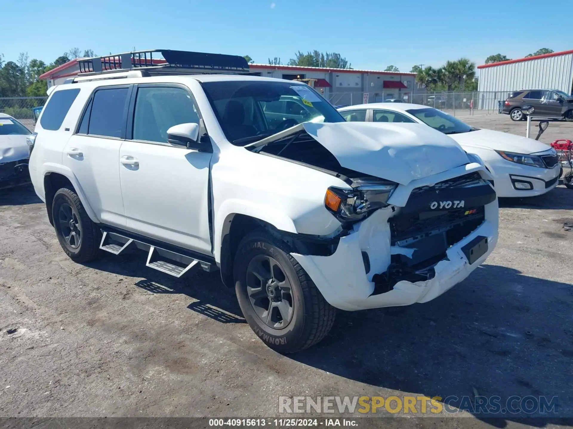 1 Photograph of a damaged car JTEEU5JR7M5249971 TOYOTA 4RUNNER 2021