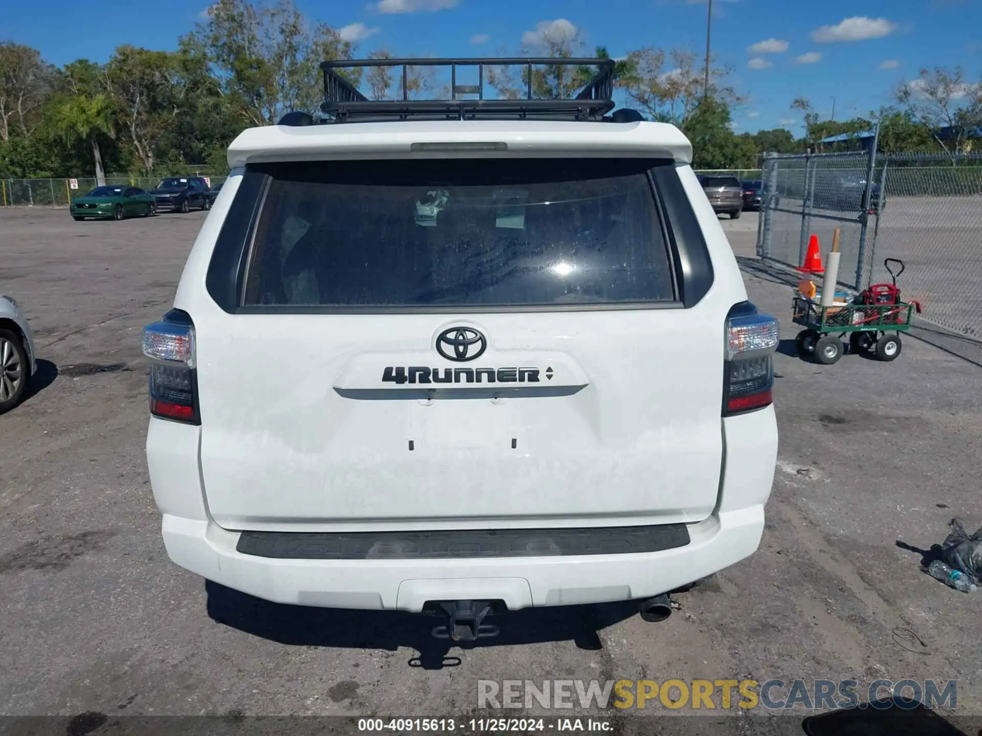 16 Photograph of a damaged car JTEEU5JR7M5249971 TOYOTA 4RUNNER 2021