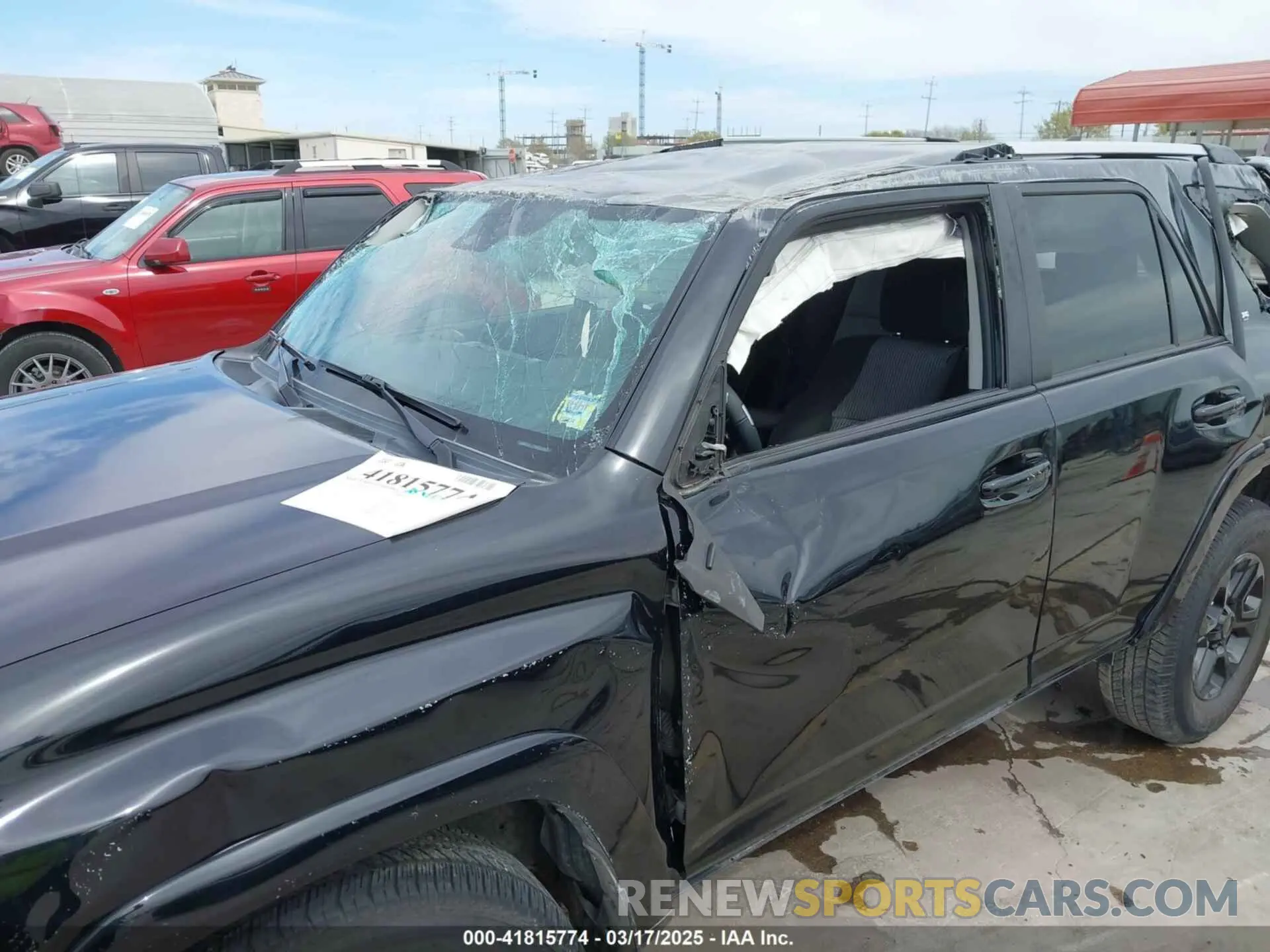 6 Photograph of a damaged car JTEEU5JR8M5235982 TOYOTA 4RUNNER 2021