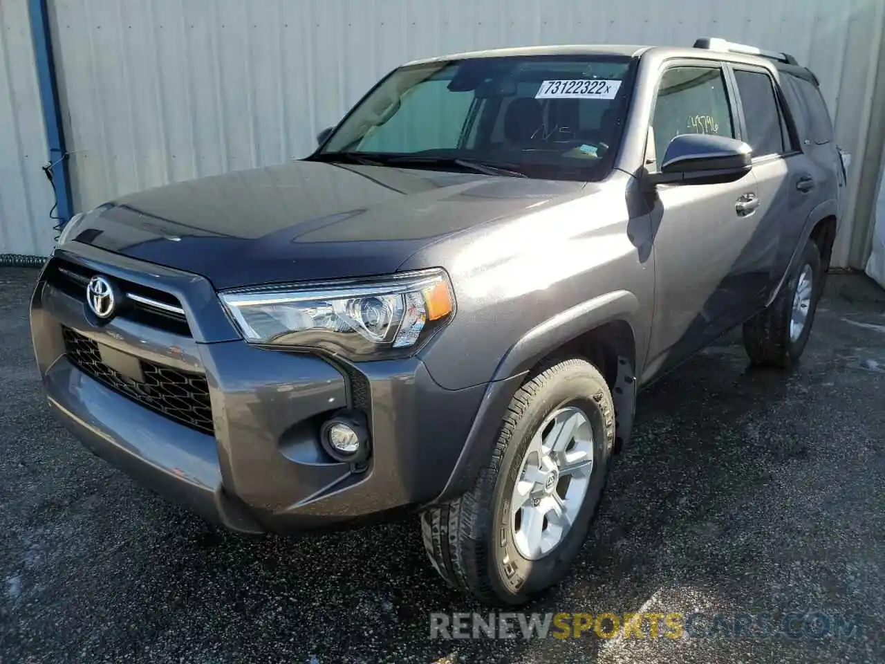 1 Photograph of a damaged car JTEEU5JR8M5237439 TOYOTA 4RUNNER 2021