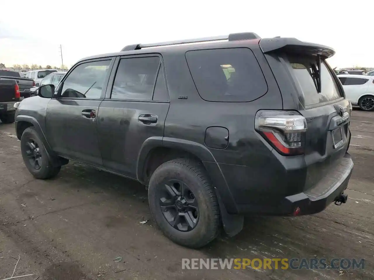 2 Photograph of a damaged car JTEEU5JR9M5229656 TOYOTA 4RUNNER 2021