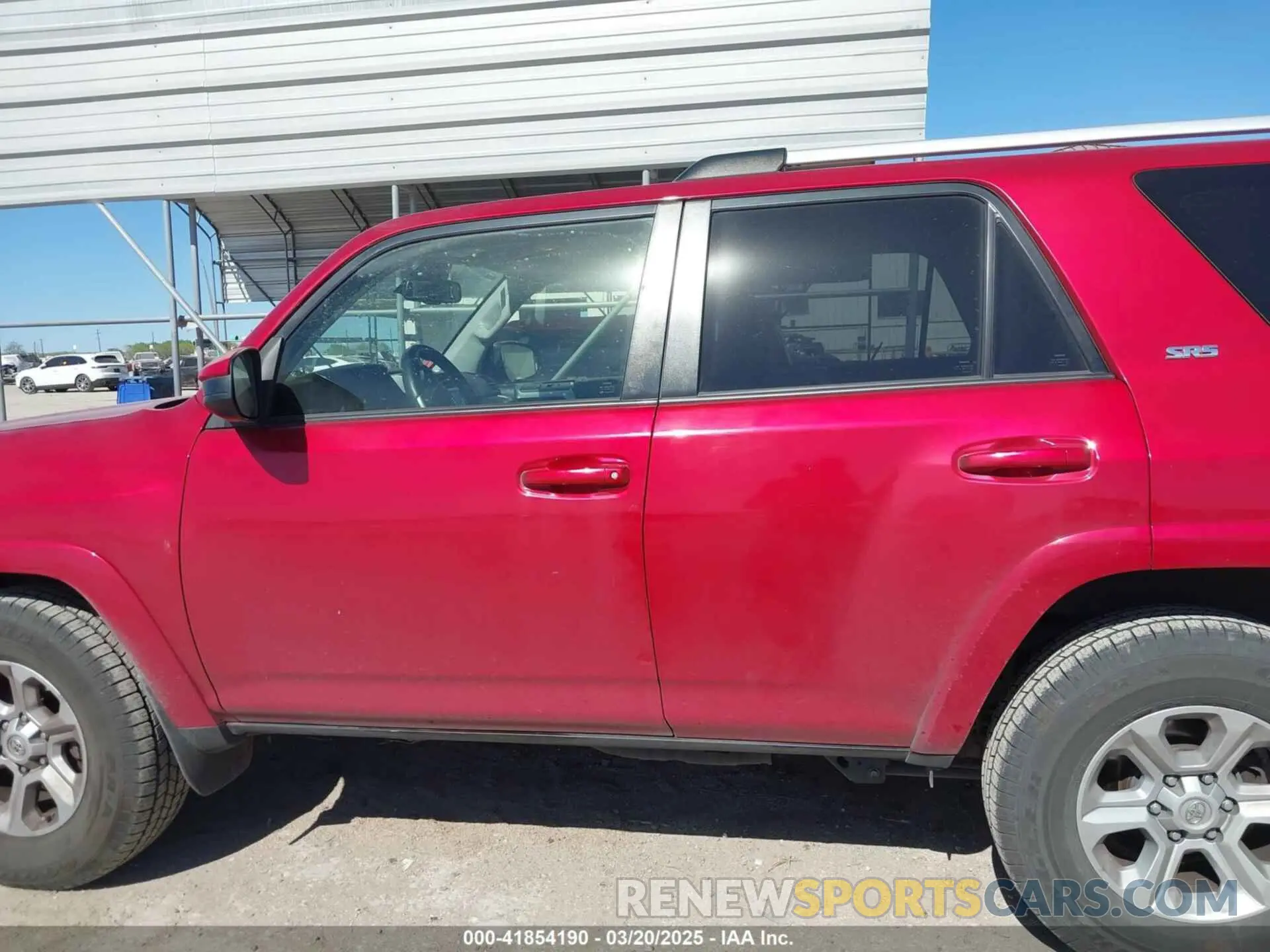 15 Photograph of a damaged car JTEEU5JR9M5236350 TOYOTA 4RUNNER 2021
