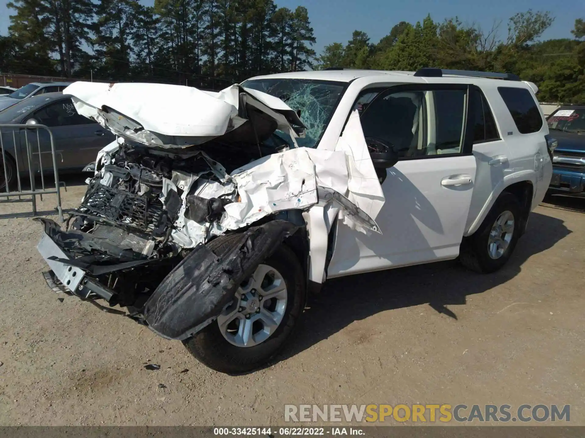 2 Photograph of a damaged car JTEEU5JR9M5240186 TOYOTA 4RUNNER 2021