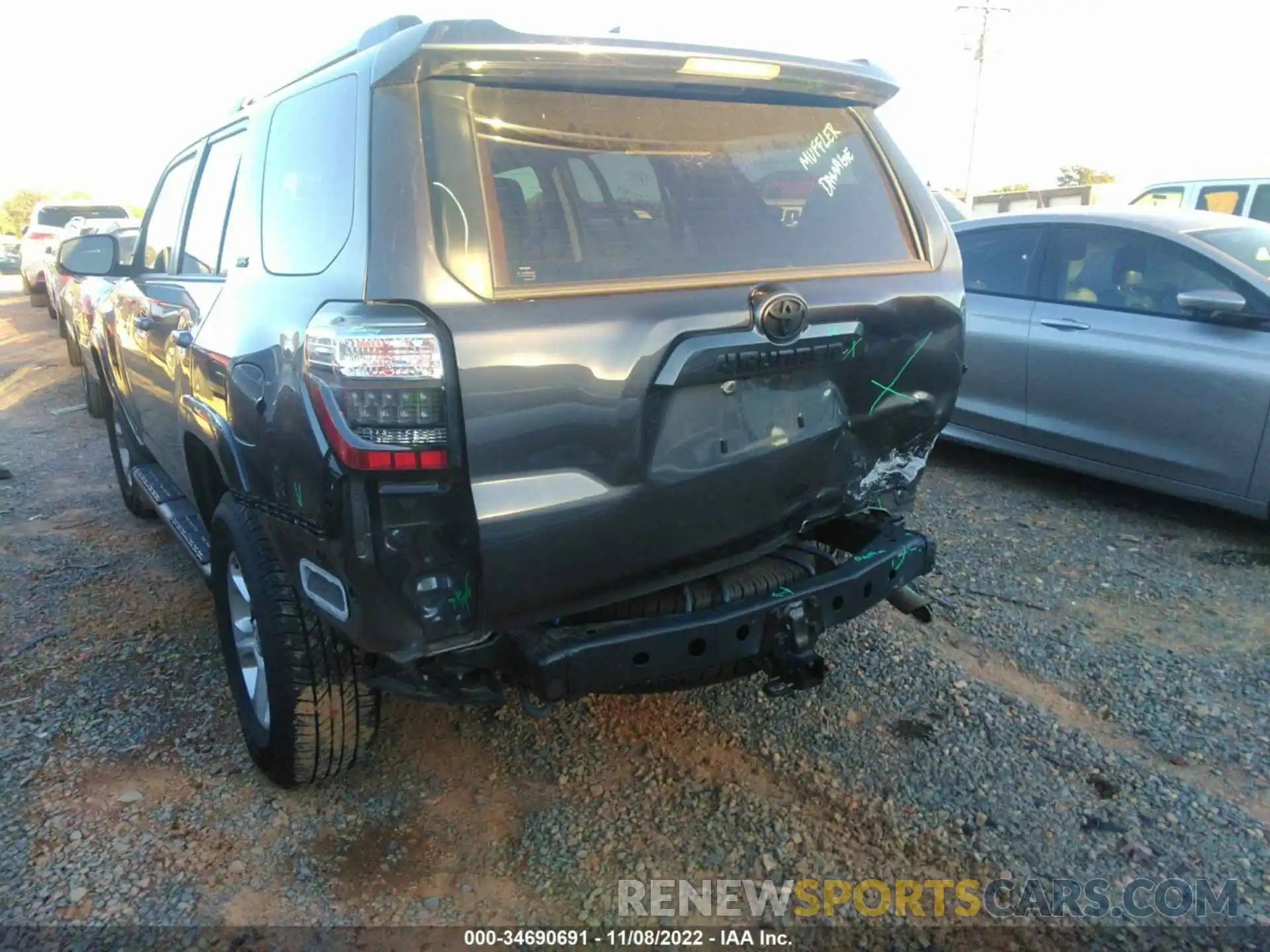 6 Photograph of a damaged car JTEEU5JRXM5237975 TOYOTA 4RUNNER 2021