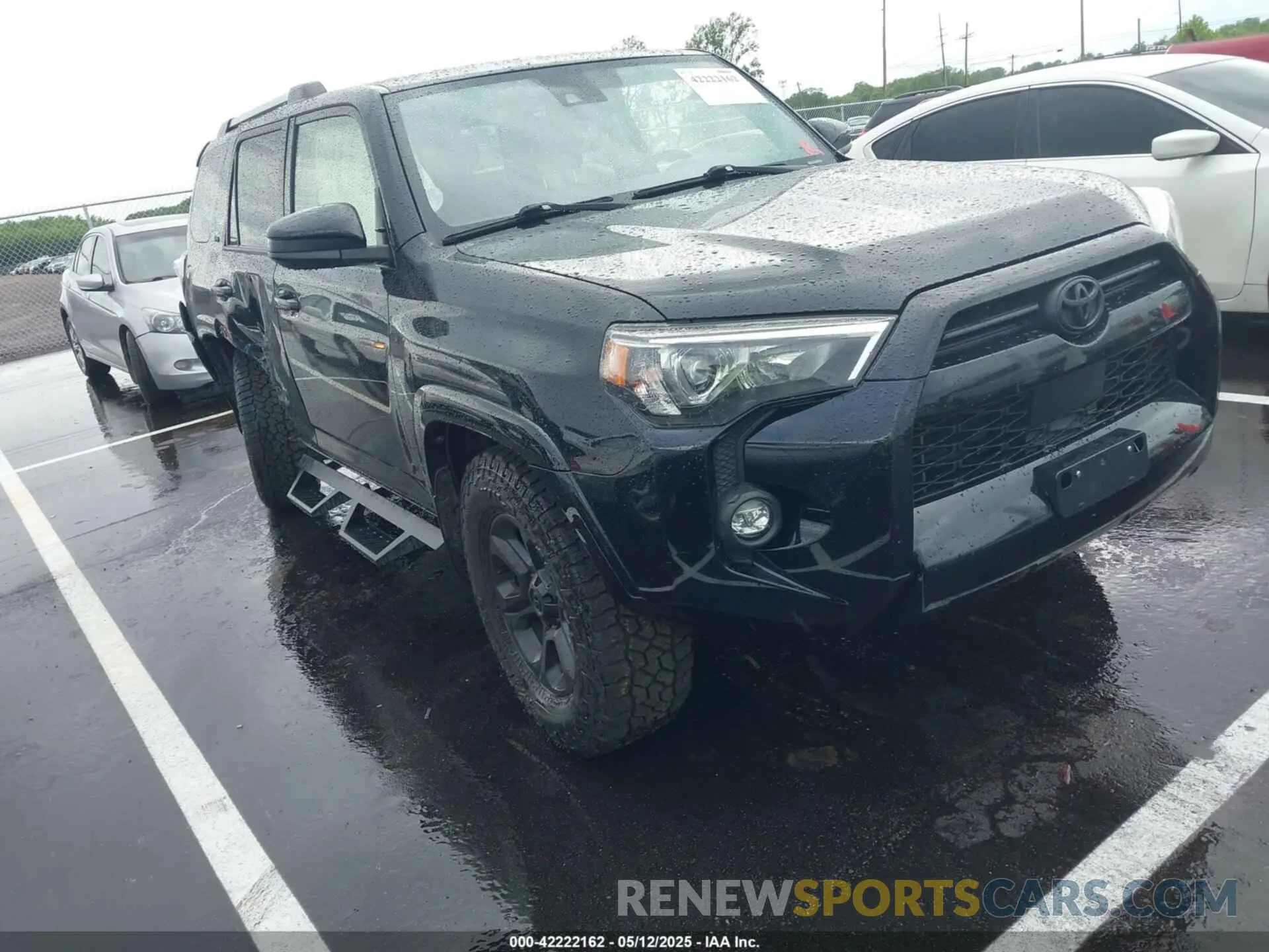 1 Photograph of a damaged car JTEEU5JRXM5239905 TOYOTA 4RUNNER 2021