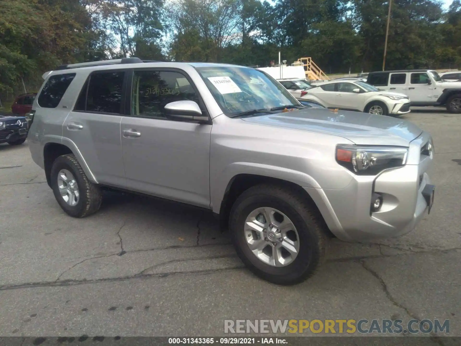 1 Photograph of a damaged car JTEEU5JRXM5248894 TOYOTA 4RUNNER 2021