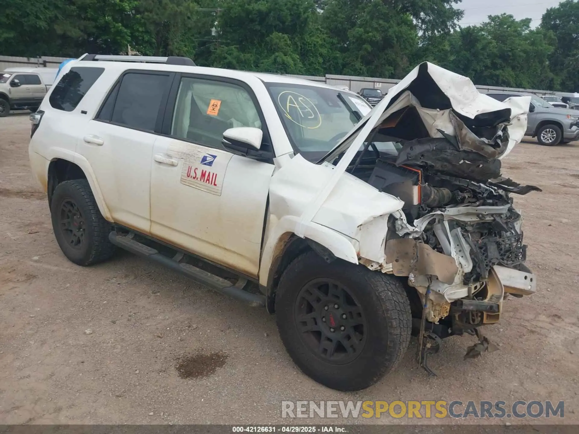 1 Photograph of a damaged car JTEFU5JR0M5231140 TOYOTA 4RUNNER 2021