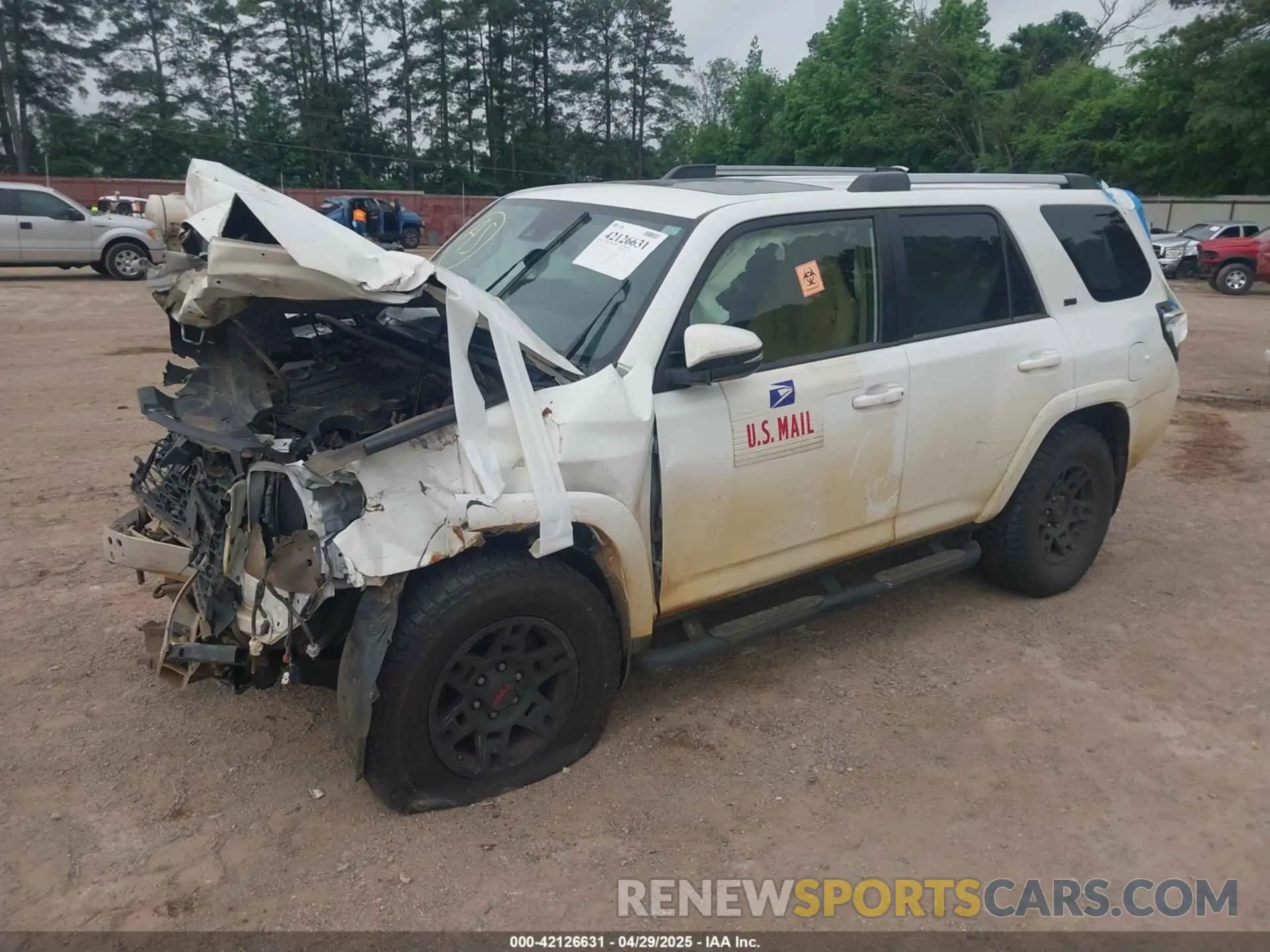 2 Photograph of a damaged car JTEFU5JR0M5231140 TOYOTA 4RUNNER 2021