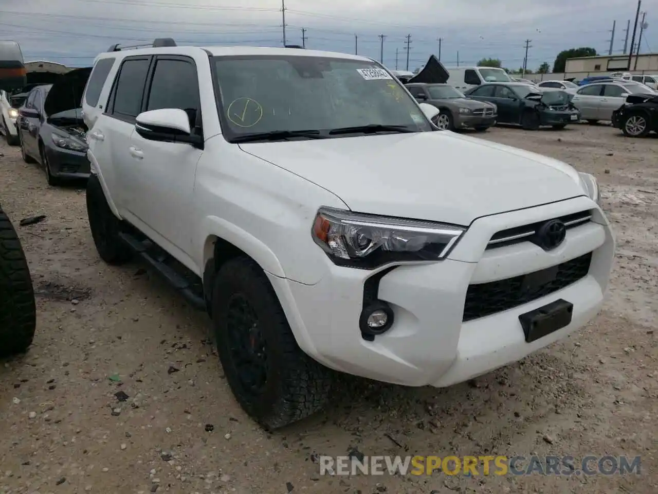 1 Photograph of a damaged car JTEFU5JR0M5233017 TOYOTA 4RUNNER 2021