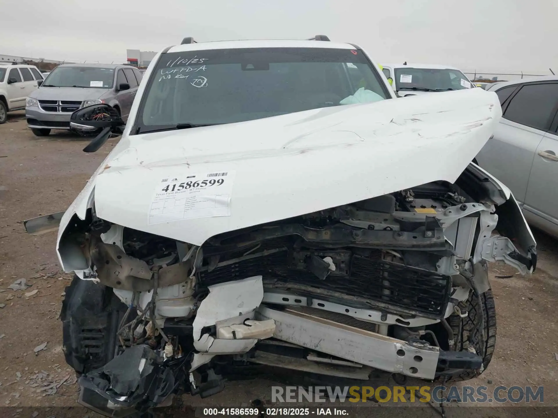 12 Photograph of a damaged car JTEFU5JR0M5242588 TOYOTA 4RUNNER 2021