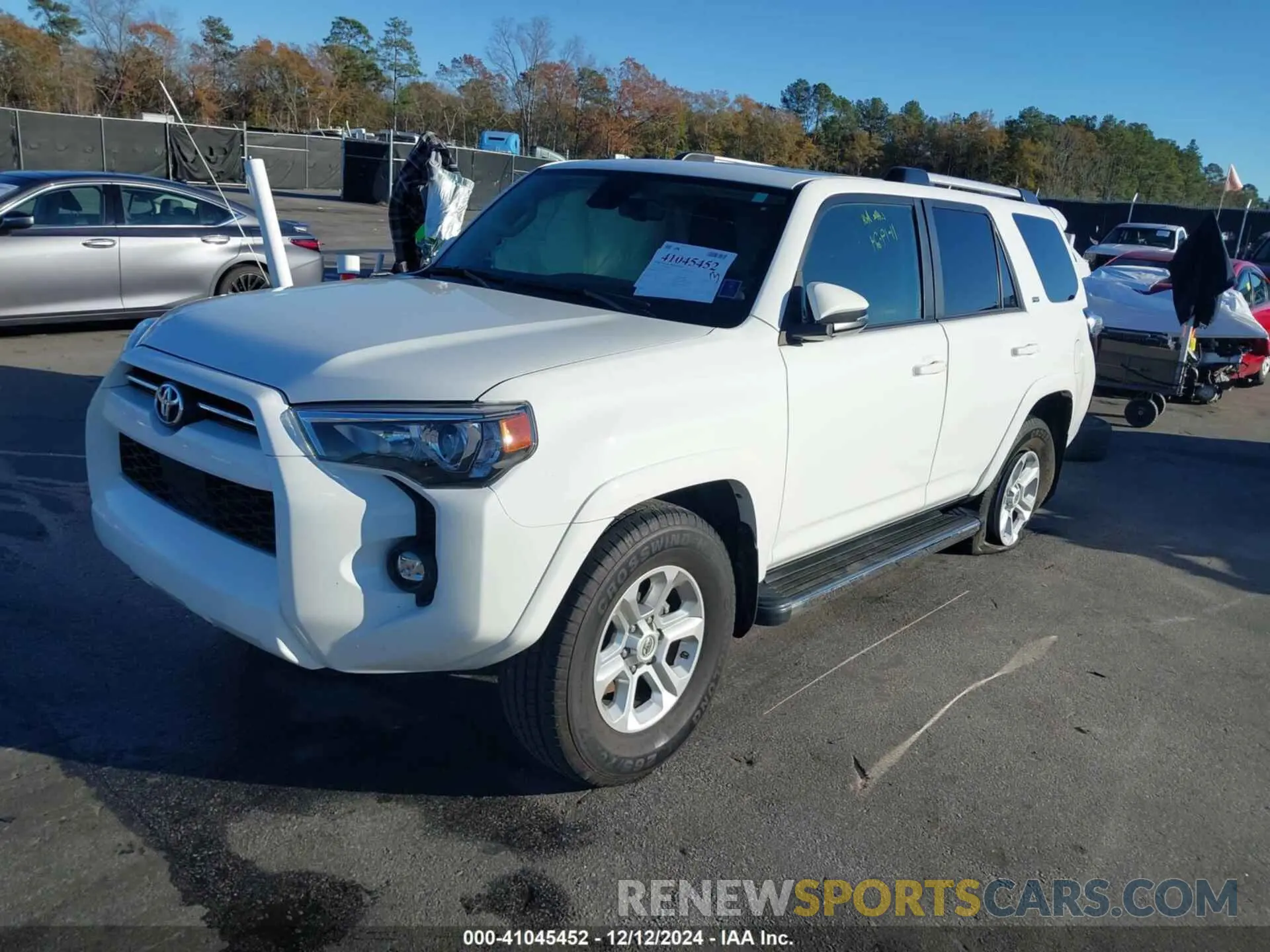 2 Photograph of a damaged car JTEFU5JR4M5233117 TOYOTA 4RUNNER 2021