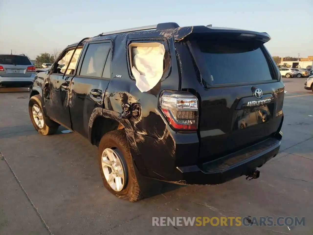 3 Photograph of a damaged car JTEFU5JR4M5249849 TOYOTA 4RUNNER 2021