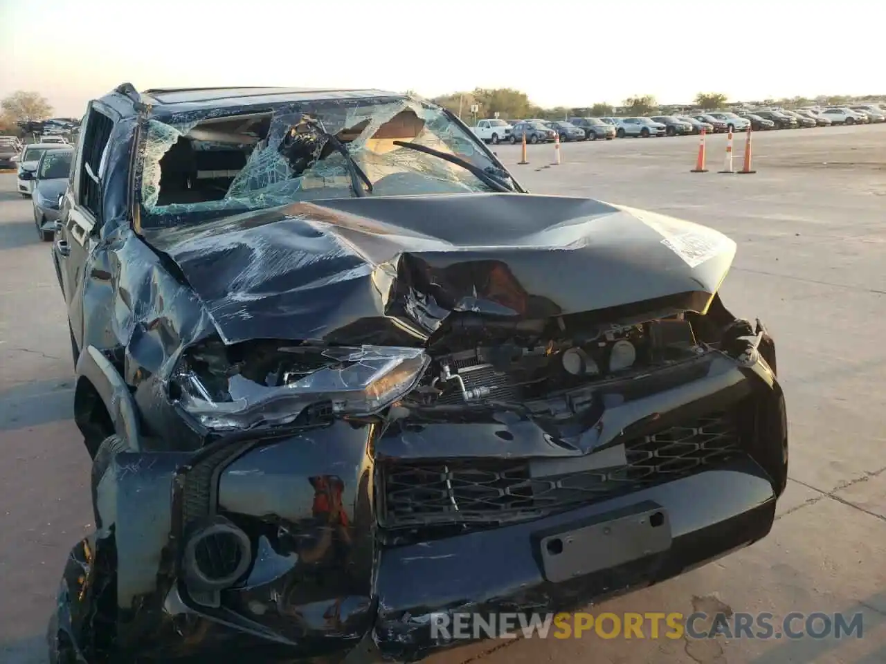 9 Photograph of a damaged car JTEFU5JR4M5249849 TOYOTA 4RUNNER 2021