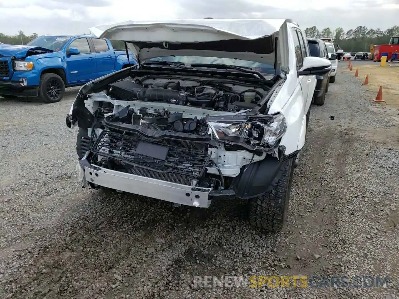 2 Photograph of a damaged car JTEFU5JR5M5242134 TOYOTA 4RUNNER 2021