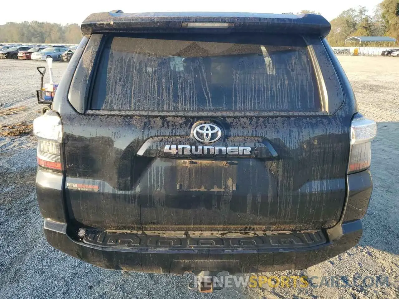 6 Photograph of a damaged car JTEFU5JR6M5228260 TOYOTA 4RUNNER 2021