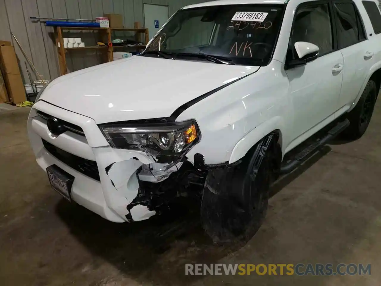 9 Photograph of a damaged car JTEFU5JR6M5242420 TOYOTA 4RUNNER 2021