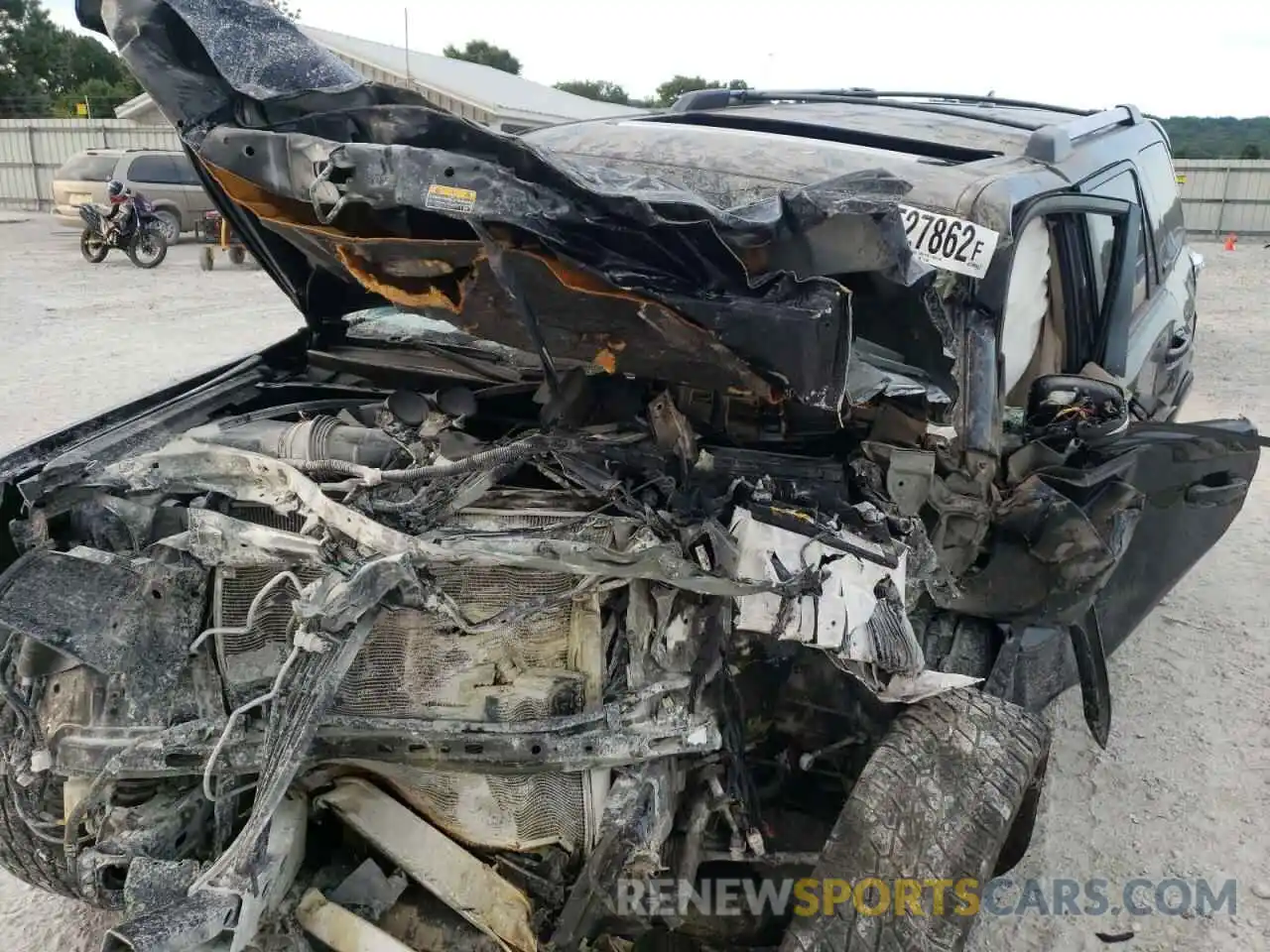 9 Photograph of a damaged car JTEFU5JR7M5244385 TOYOTA 4RUNNER 2021