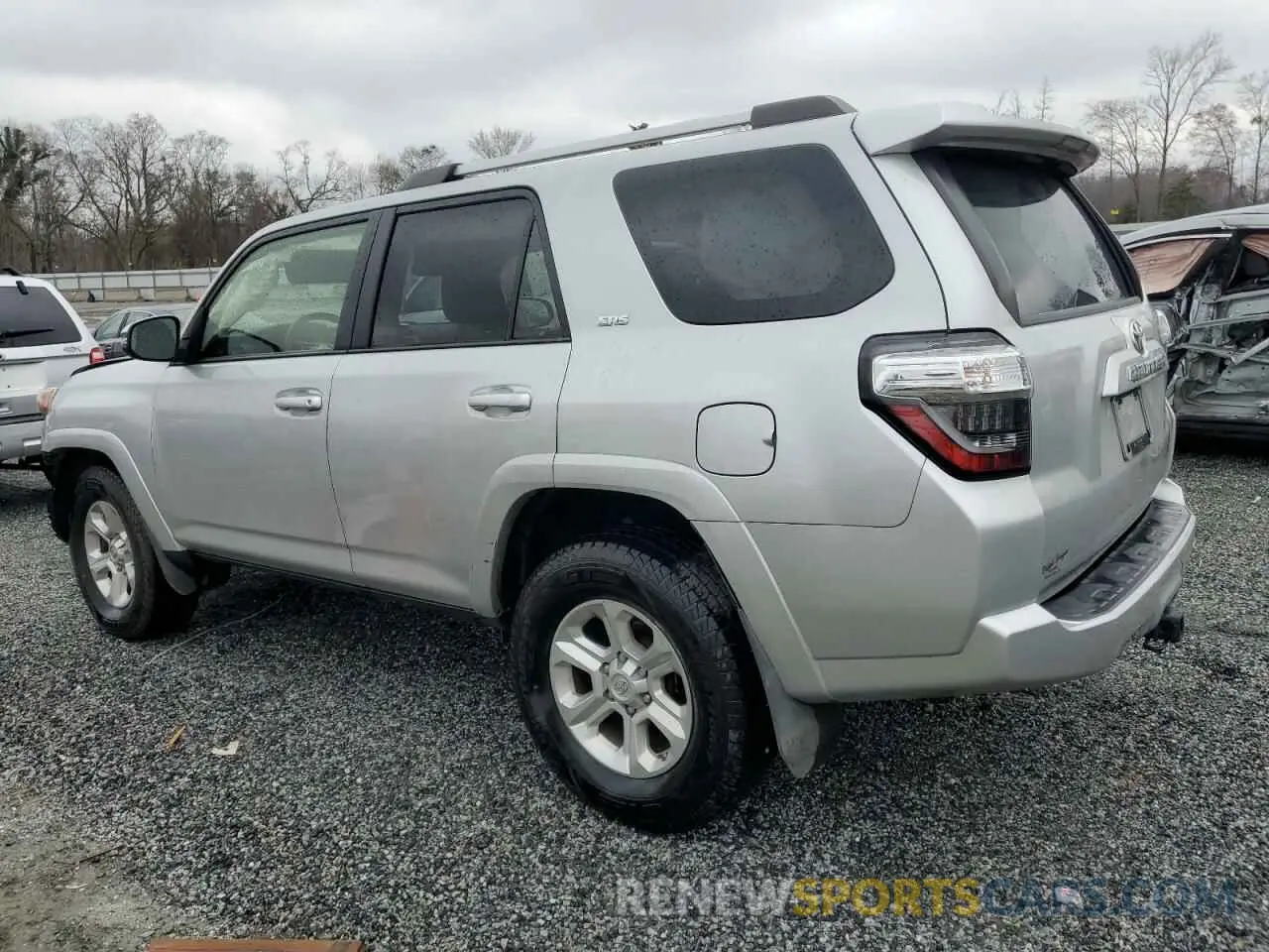 2 Photograph of a damaged car JTEFU5JR8M5229202 TOYOTA 4RUNNER 2021