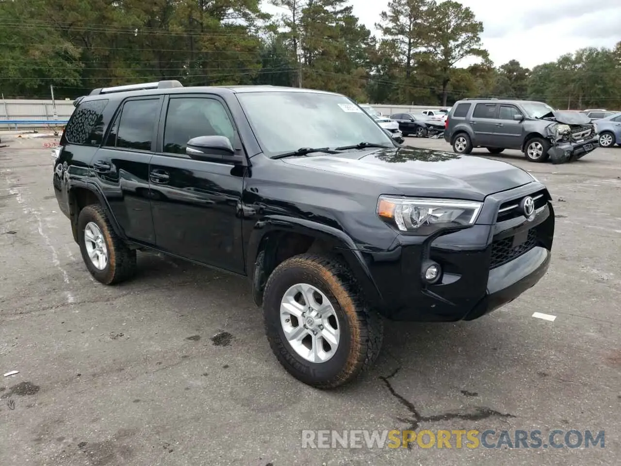 4 Photograph of a damaged car JTEFU5JR8M5242306 TOYOTA 4RUNNER 2021