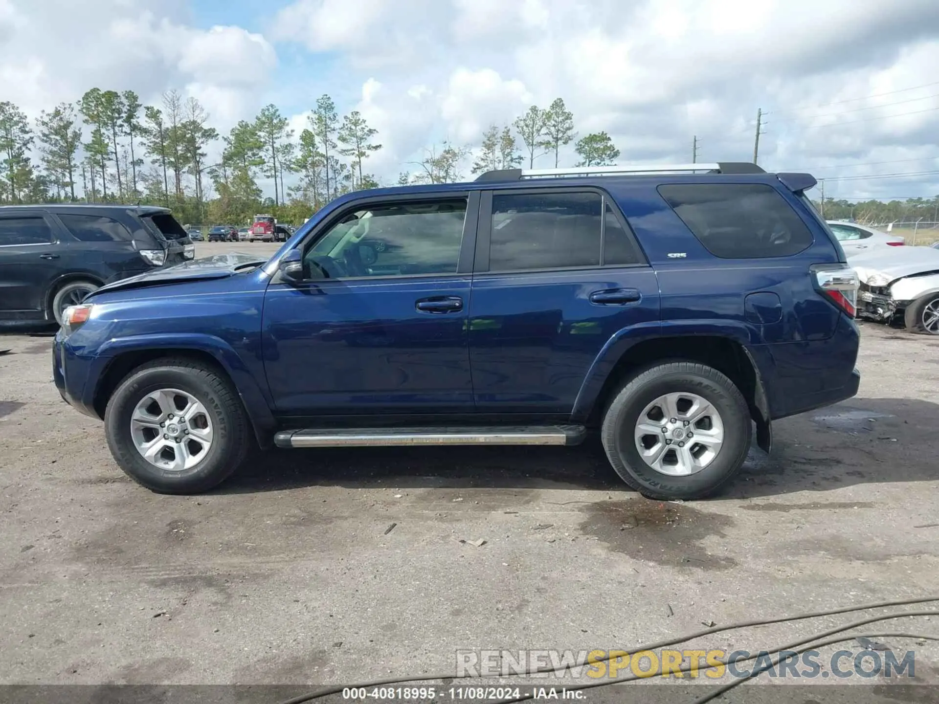 14 Photograph of a damaged car JTEFU5JR9M5238006 TOYOTA 4RUNNER 2021