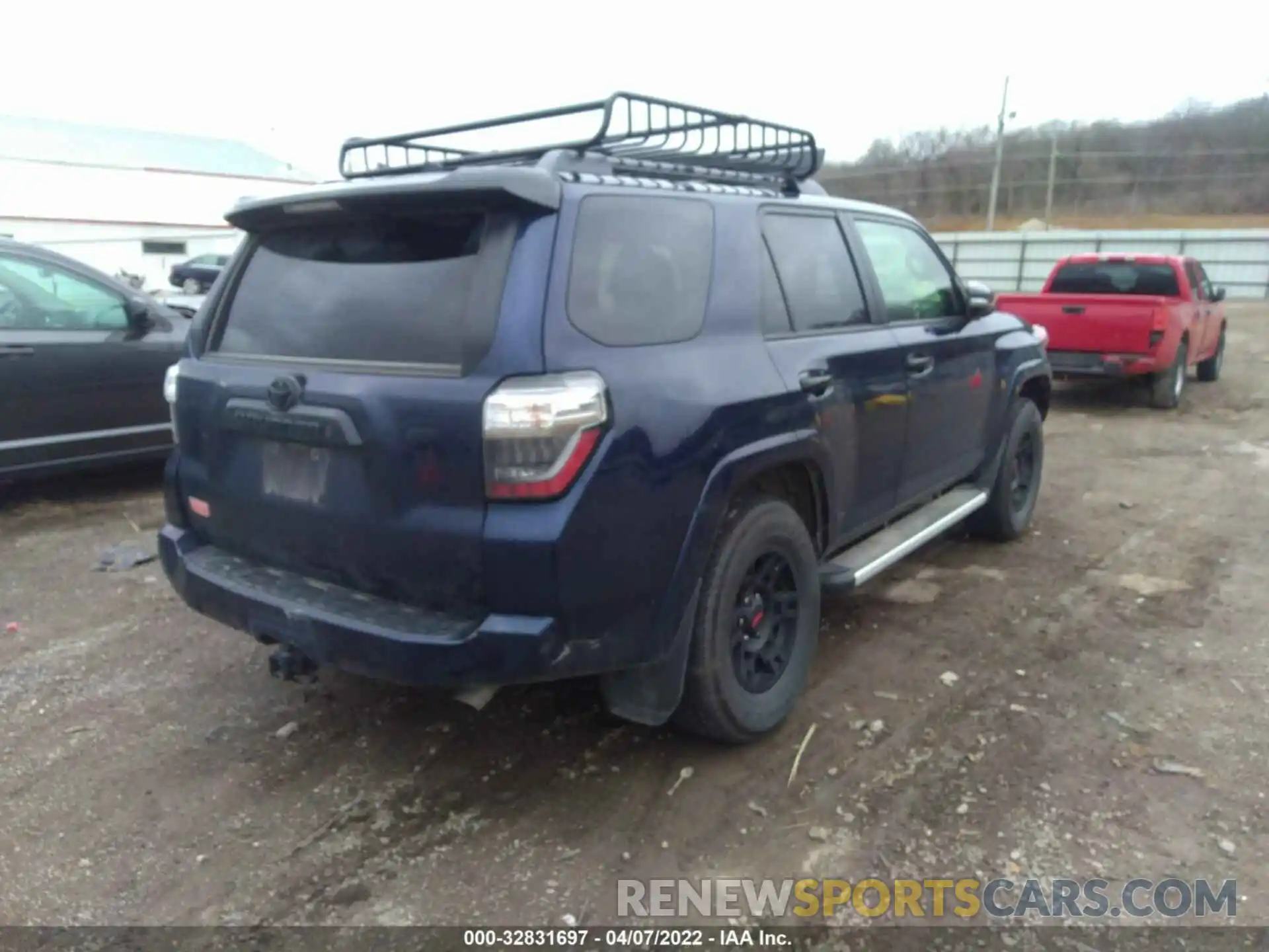 4 Photograph of a damaged car JTEHU5JR0M5896757 TOYOTA 4RUNNER 2021